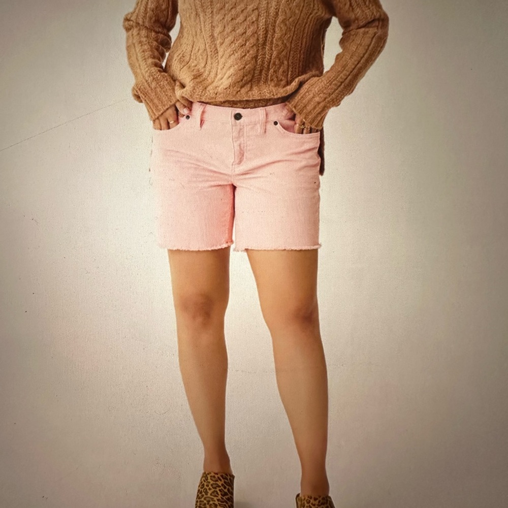 Carve Oahu 6” short. Pink Mini-corduroy stretch shorts